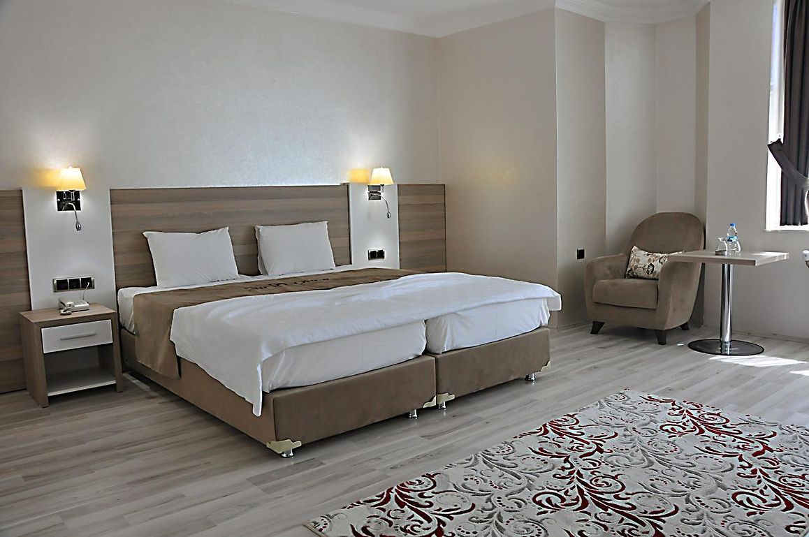 ŞİRİN HOTEL - 4